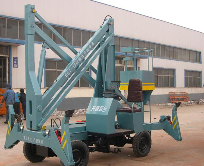 曲臂式升降平台