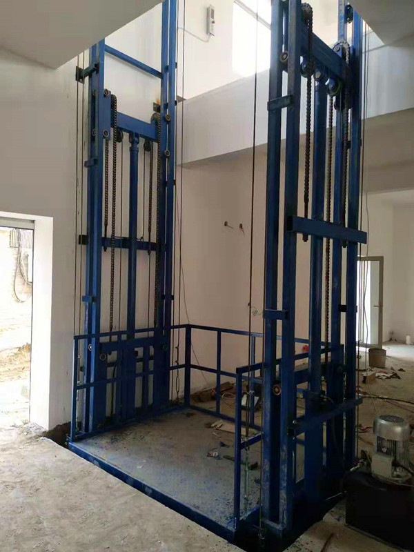 双缸四柱式液压升降平台